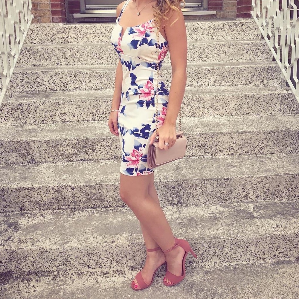 GUESS White Floral Dress, XS - Picture 2 of 7